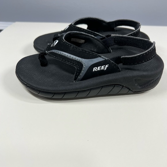 Reef Toddler Sandals Black Slip On Sling Back Summer Pool Boy/Girl size 5/6 - Picture 1 of 8